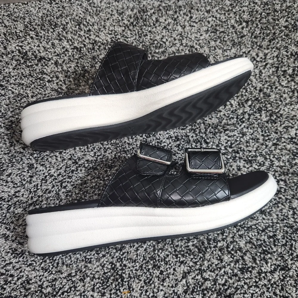 CLARKS Cloudsteppers Drift Buckle Sandal Comfort Slides Black & White Womens 11